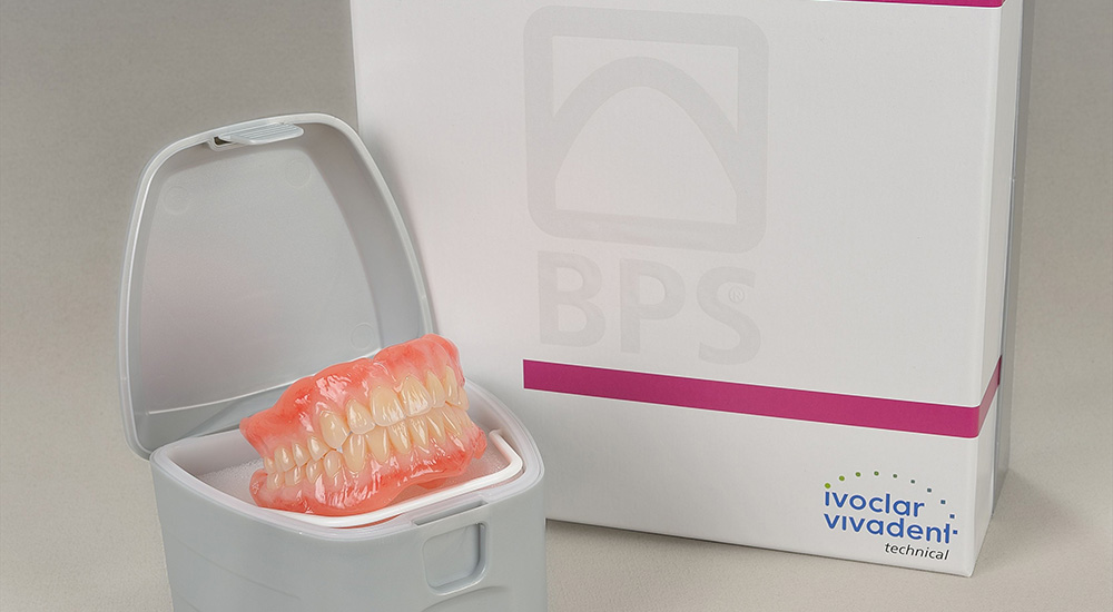 当院のBPSエステティックデンチャーの特徴～歯科技工士による確かな品質～