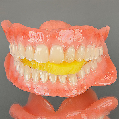 高い機能性と審美性を実現するBPSエステティックデンチャー